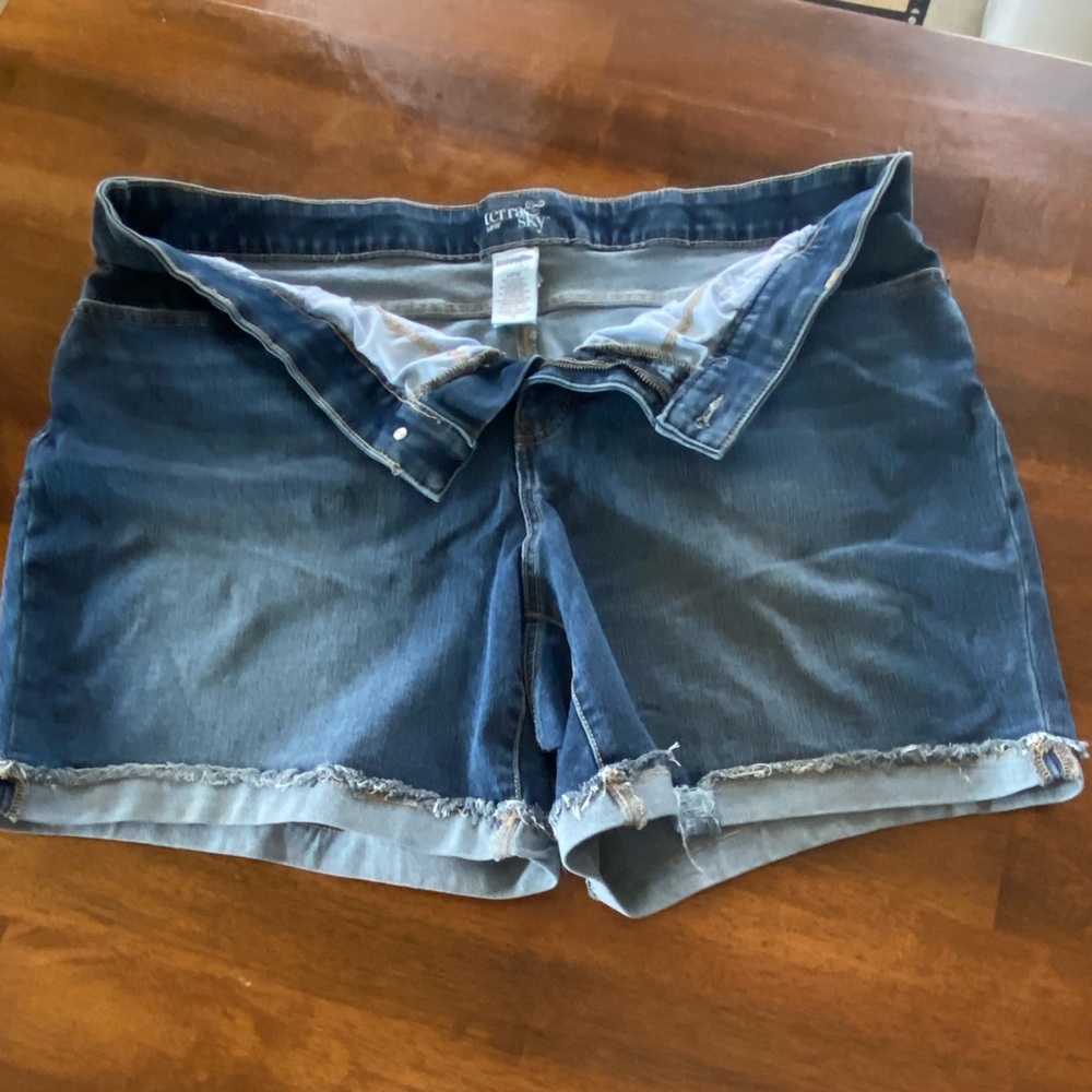 Women’s Jean Shorts
